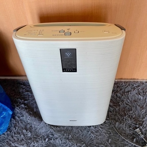 加湿器　SHARP KC-C100-W