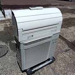 ダイキン F28STRXS-W 冷暖兼用エアコン 自動掃除機能 加湿可能 2.8KW 