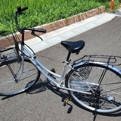 自転車　ママチャリ　通勤通学用　シルバー