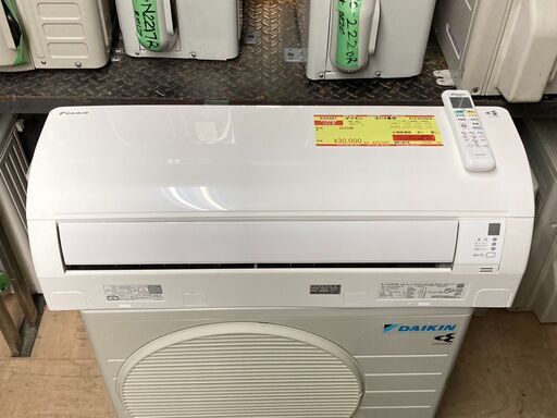 K04397　ダイキン　中古エアコン　主に6畳用　冷房能力　2.2KW ／ 暖房能力　2.2KW