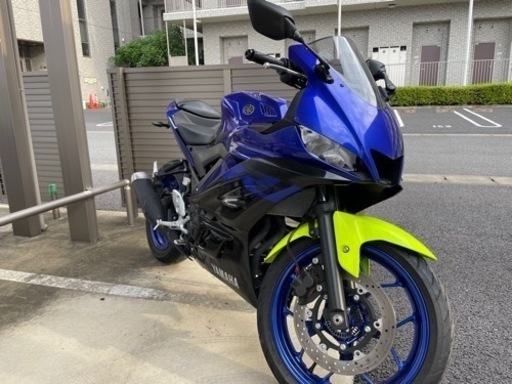 ヤマハ　YZF-R25 新型外装取り付け　RG10J