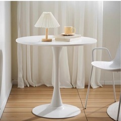 韓国風　インテリア　椅子2つ&白の丸テーブル