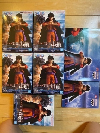 売れました！ワンピースTHE出航　ルフィー　フィギュア5体セット　プレゼントポスター付き