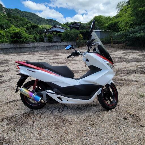 JF56ホンダpcx125ee、モリワキマフラー付き