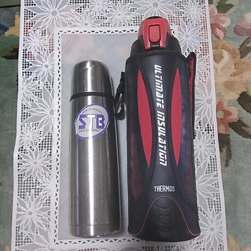 ◆◇THERMOS サーモス　水筒 真空断熱スポーツボトル １L 保冷専用 ハンディポーチケース付　赤黒◇◆