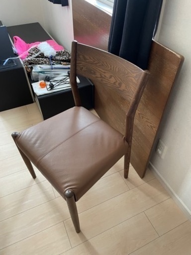 【再値下げ！20万で購入】木製ダイニングテーブル　椅子4脚、テーブル