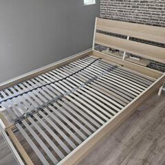 IKEA　ダブルベッド　フレームのみ　ベッド枠