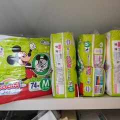 おむつ　グーンパンツ　Mサイズ　74枚×4袋