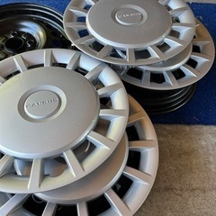 ダイハツ　キャンバス　新車外し　ホイールとカバー