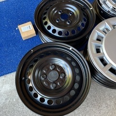 ダイハツ　キャンバス　新車外し　ホイールとカバー