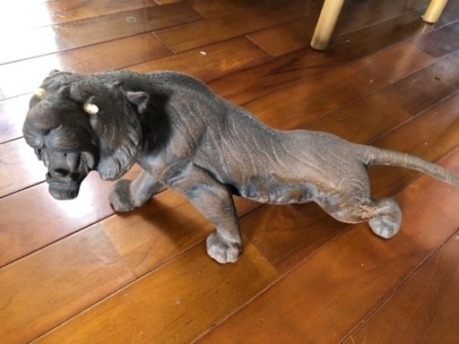 虎の置物