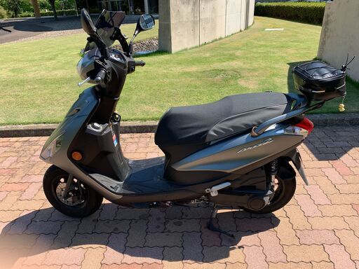 ヤマハ　アクシスZ　125cc　購入後1年　3000㎞走行（通勤で1日8㎞程度）アクセサリー付き