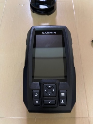 GARMIN ストライカープラス4cv ポータブル魚探 振動子付き