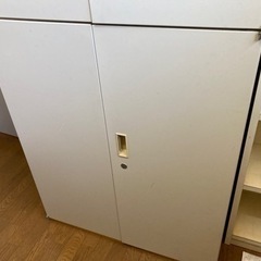 オフィス用スチールキャビネット 両開き鍵付き