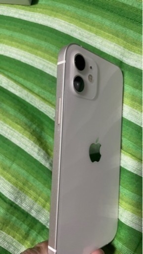iPhone12ホワイト美品です