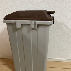 7/31朝まで　ゴミ箱　2つ　0円