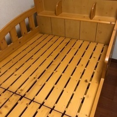 シングルベッド(収納付き)