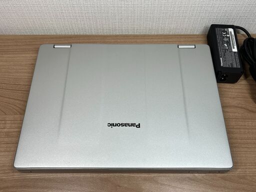 極美品・累積使用時間少＞ 超軽量/Panasonic CF-RZ68GB/SSD256 /i5