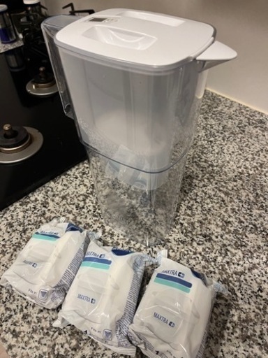 BRITA カードリッジ入り\u0026替え3つ付き