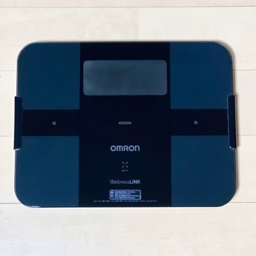 【8/3まで！】体重計　スマホ連携　OMRON HBF-252F-BK 体組成計