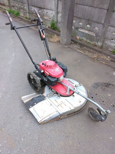 草刈り機　ホンダ　um2460　現行モデル　自走式