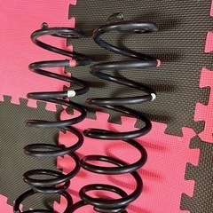 30後期プリウス　純正サス