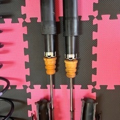 30後期プリウス　純正サス