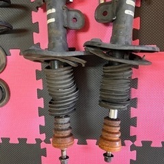 30後期プリウス　純正サス