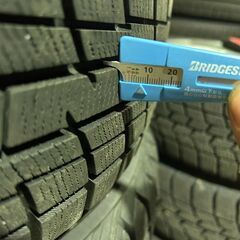 175/70R14 YOKOHAMA iG30 冬タイヤ ホイール 4本 配達可 【0004】