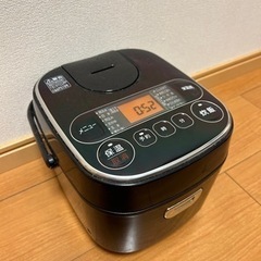 【2020年製】炊飯器 アイリスオーヤマ  RC-MA30AZ-B