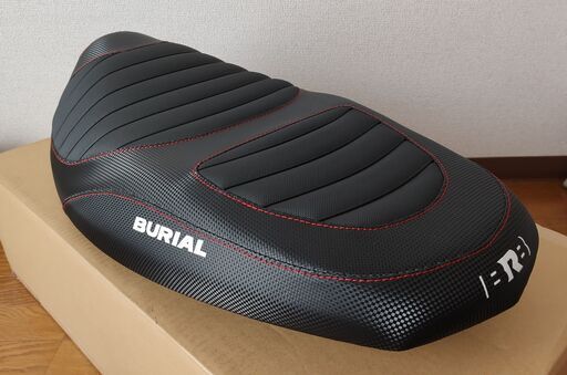 ベリアル　BURIAL ローダウンスポルティブシート Y17-17-00　シグナスX 　国内08/台湾07以降 ベリアル BURIAL ローダウンスポルティブシート Y17-17-00 シグナスX