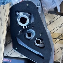 純正　avv50カムリ　前期　テールランプ　新品・未使用　一台分