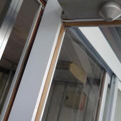 窓枠のパッキン交換