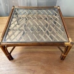 唐の木　ガラスローテーブル
