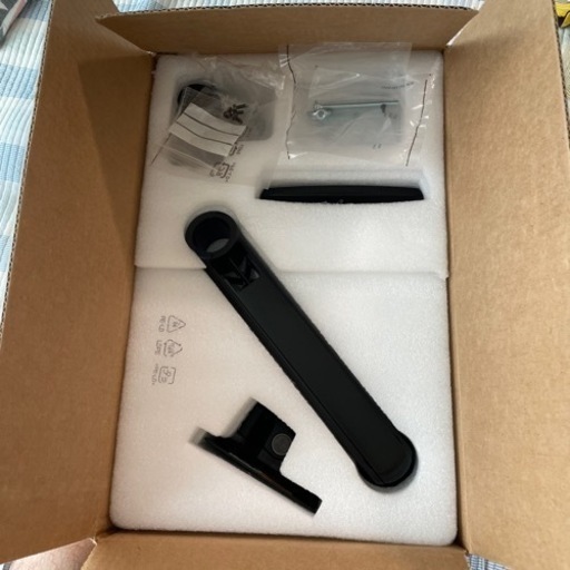 エルゴルトン Amazonベーシック モニターアーム ブラック Amazon