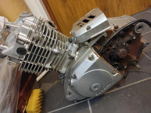 gn125h　エンジン