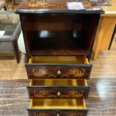 サイドキャビネット