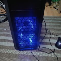 ケースが光るゲーミングPCお譲りします。