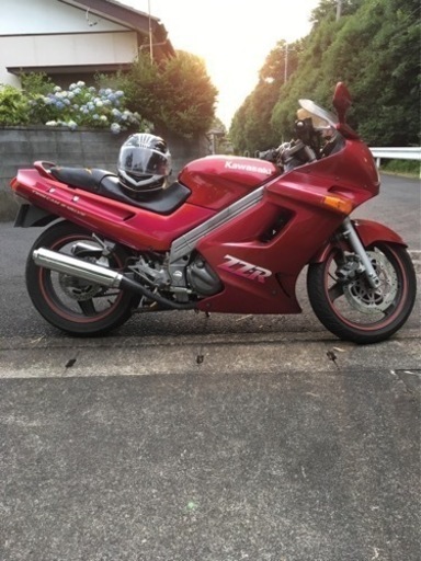 【お話中】カワサキ　zzr250 代理出品