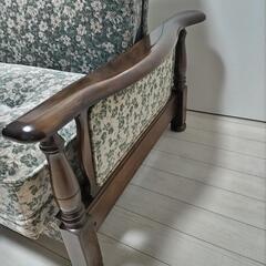 カリモク　コロニアル　ソファーベッド