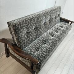 カリモク　コロニアル　ソファーベッド