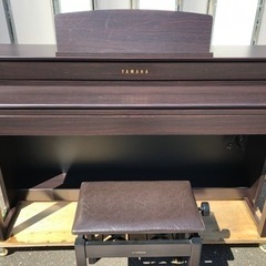 ヤマハ　CLP-575R クラビノーバ　(送料、設置込み)