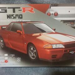 ラジコン  GT-R  赤