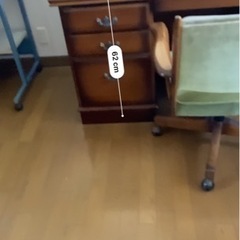 カリモク  デスクとイスのセット