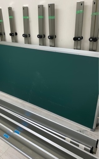 移動式黒板（キャスター付き）両面黒板　ほぼ新品　学習塾　学校　教室　1台（在庫計5台有