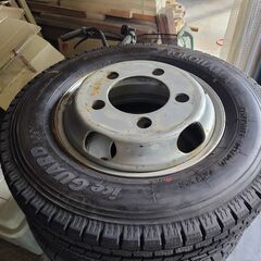 値引しました 2トン 新品 使用 スタッドレス ヨコハマ アイスガード 