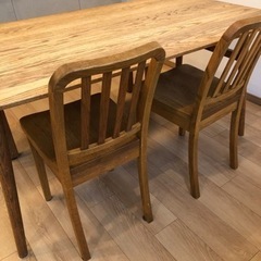 お値下げ！ダイニングテーブル　椅子　4セット