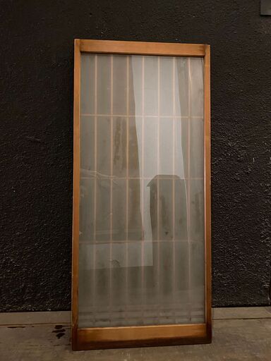 細かいデザインの桟があるガラス戸 - その他 