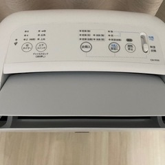 美品！SHARP CM-R100-W 除湿機　2023年製 2023年製］SHARP CM-R100-W 冷風・衣類乾燥除湿機 コンプレッサー方式