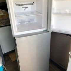 市内配送無料 日立 HITACHI R-23FA S [冷凍冷蔵庫 まんなか野菜タイプ